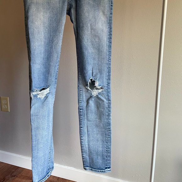 Levi's distressed high rise skinny jeans - Picture 3 of 7